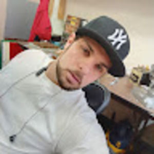 Meet your Posher, Christopher